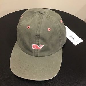 NWT Vineyard vines Cap olive green